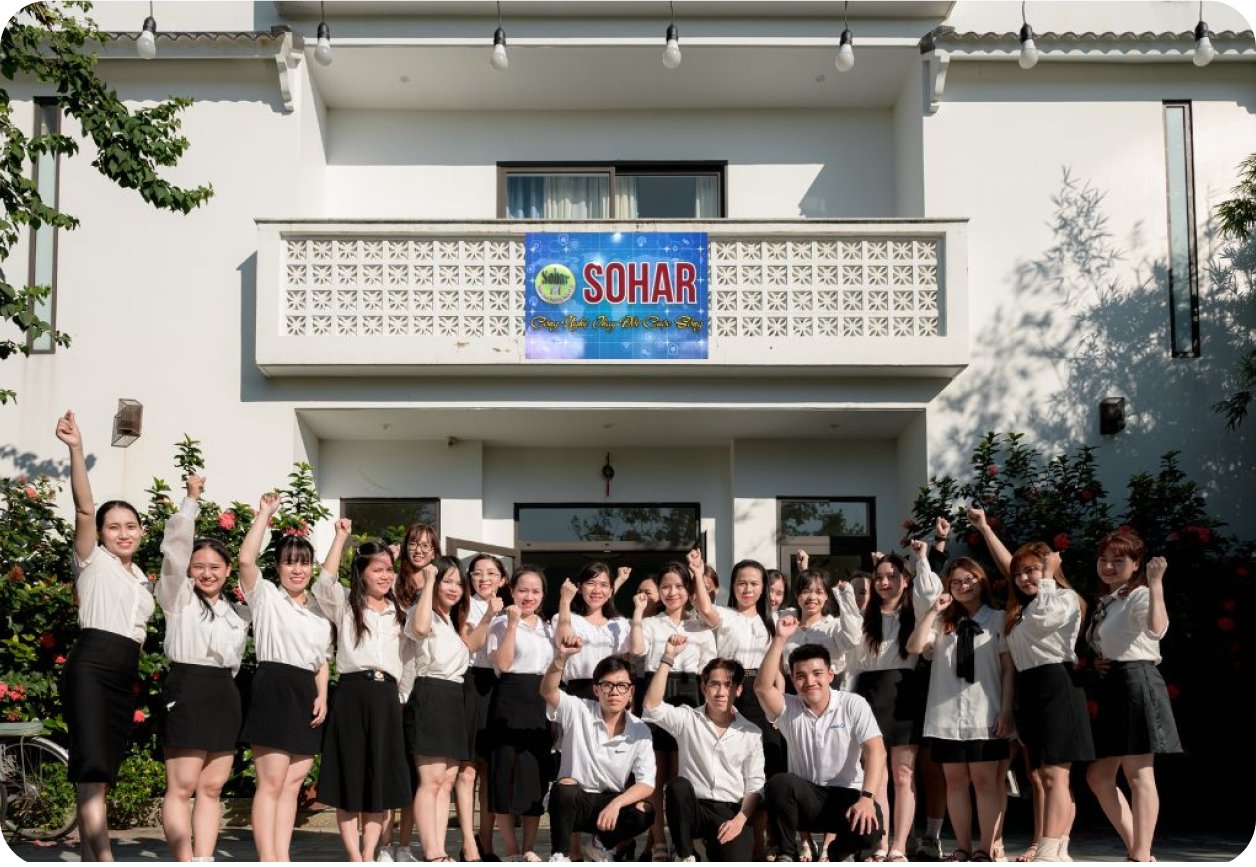 Bà TRẦN THỊ THANH THUẬN Founder/CEO